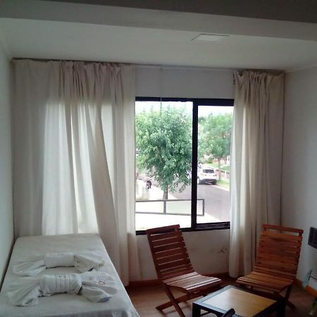 Las Rosas- Centro De Federacion- 3 Cuadras De La Playa- Solo Con Sena Ngoại thất bức ảnh