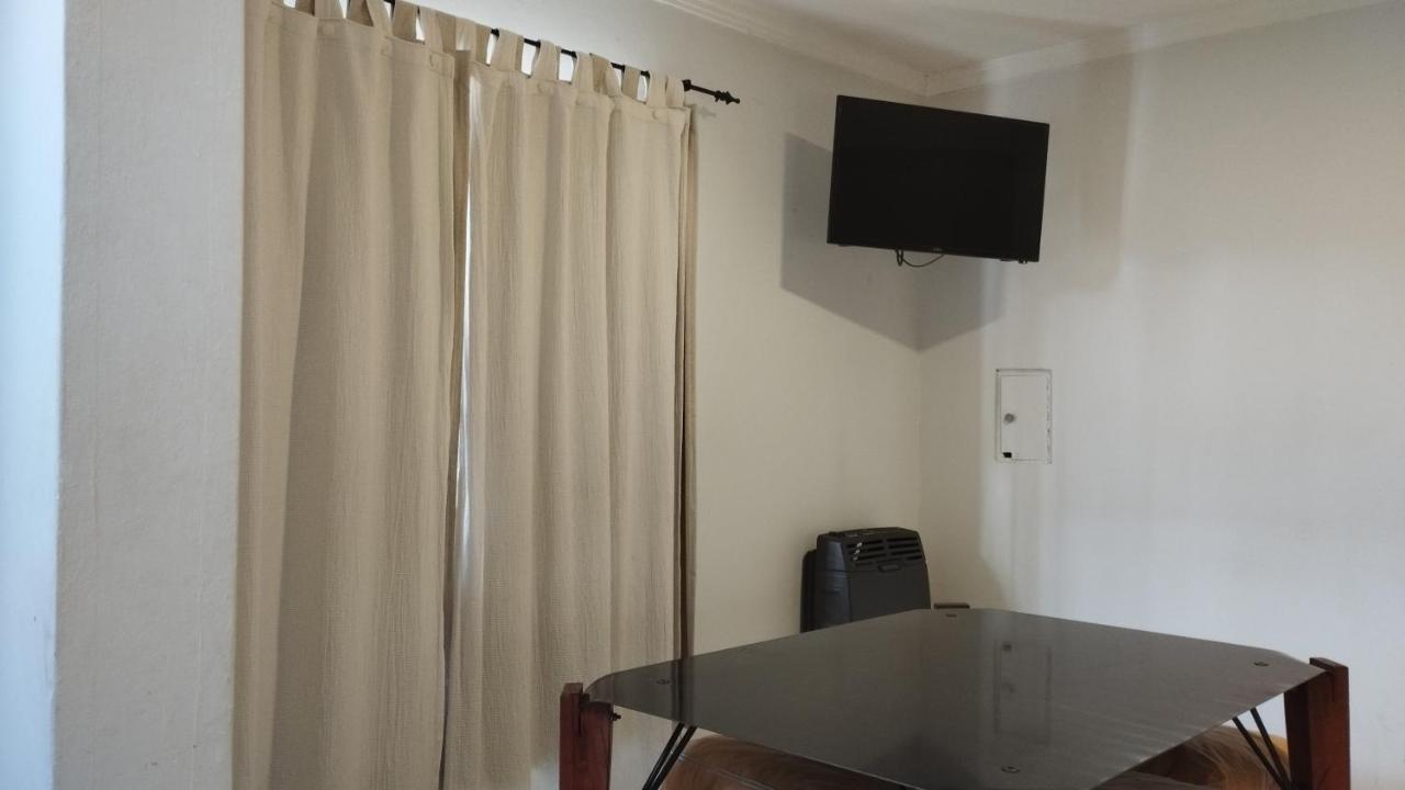 Las Rosas- Centro De Federacion- 3 Cuadras De La Playa- Solo Con Sena Ngoại thất bức ảnh