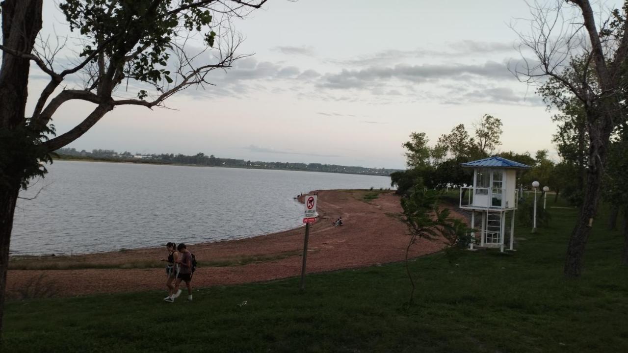Las Rosas- Centro De Federacion- 3 Cuadras De La Playa- Solo Con Sena Ngoại thất bức ảnh